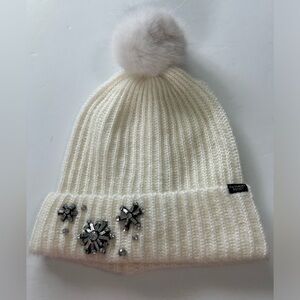 NWT Victoria’s Secret Winter White Beanie with Gorgeous Rhinestones